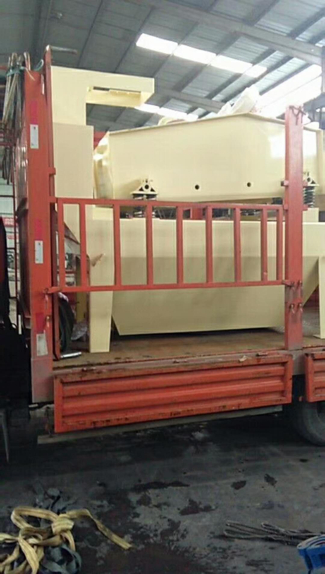 �l(f��)��������ɽ�ľ�ɽ�ļ�(x��)ɳ���ՙC(j��)